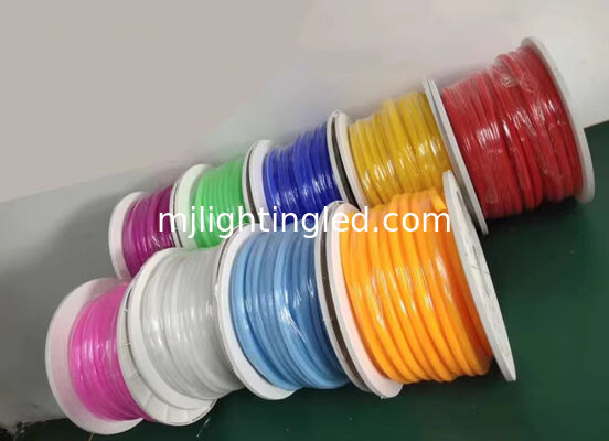 Tipo dividido de luz LED de neón de 6 mm y 8 mm de tira y tubo de silicona para la decoración proveedor