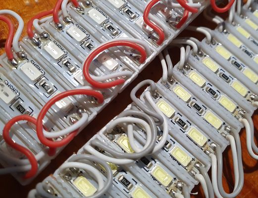 Mini módulo 2835 del LED 5730 módulos llevados prenda impermeable del punto de los módulos DC12V de SMD para las letras Led Channl proveedor